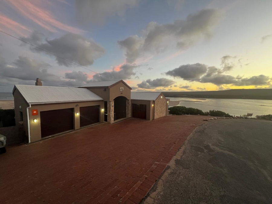 4 Bedroom Property for Sale in Witsand Western Cape